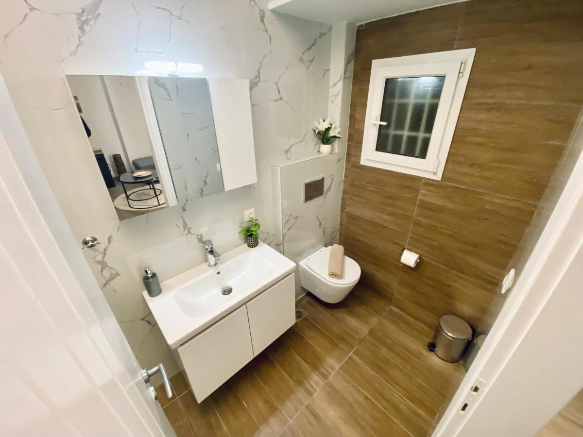 Central Grey Quiet Apartment Салоники Экстерьер фото